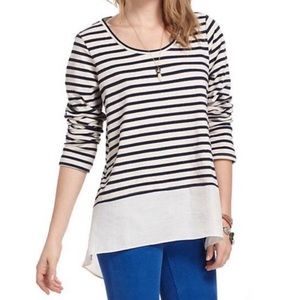 Lili’s Closet Parallel Top